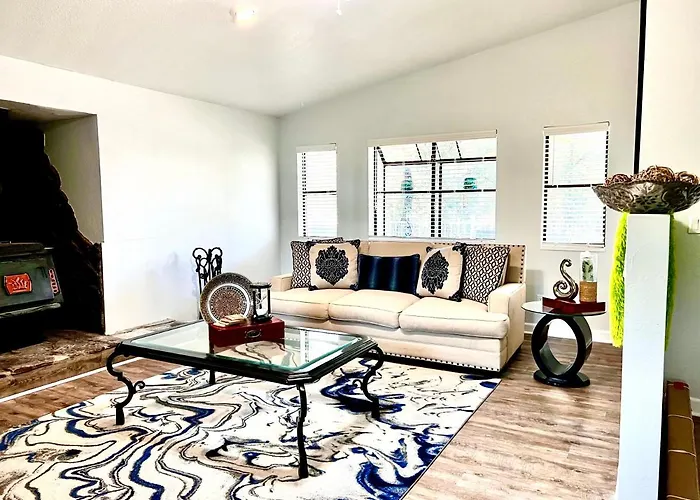 Luxurious In Villa Payson
